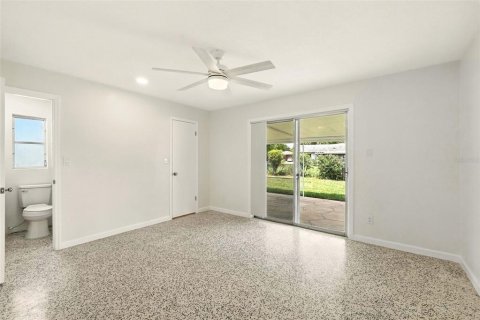Casa en venta en Orlando, Florida, 4 dormitorios, 155.7 m2 № 1829902 - foto 22
