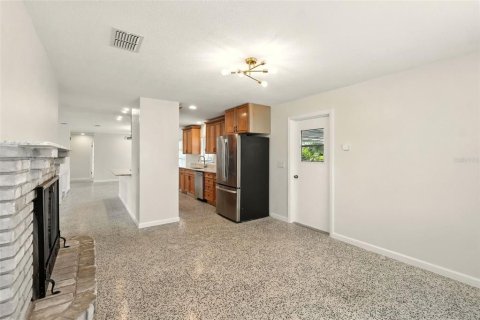 Casa en venta en Orlando, Florida, 4 dormitorios, 155.7 m2 № 1829902 - foto 14
