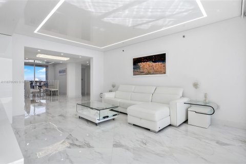 Copropriété à vendre à Sunny Isles Beach, Floride: 2 chambres, 176.79 m2 № 1925581 - photo 10