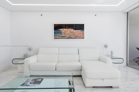 Copropriété à vendre à Sunny Isles Beach, Floride: 2 chambres, 176.79 m2 № 1925581 - photo 8