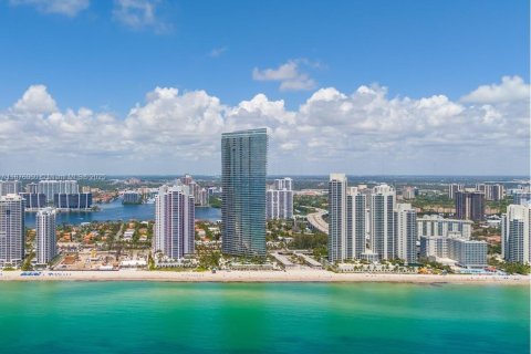 Copropriété à vendre à Sunny Isles Beach, Floride: 2 chambres, 176.79 m2 № 1925581 - photo 2