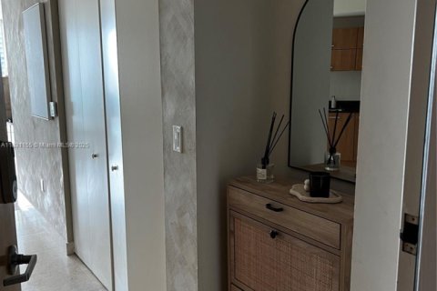 Copropriété à louer à Miami, Floride: 3 chambres, 128.67 m2 № 1814125 - photo 14