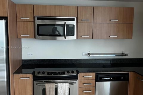 Copropriété à louer à Miami, Floride: 3 chambres, 128.67 m2 № 1814125 - photo 26