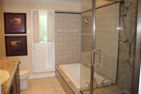 House in Largo, Florida 5 bedrooms, 333.61 sq.m. № 1847382 - photo 19