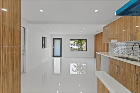 Casa en venta en Fort Lauderdale, Florida, 3 dormitorios, 134.71 m2 № 1892198 - foto 8