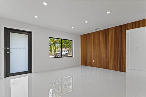 Casa en venta en Fort Lauderdale, Florida, 3 dormitorios, 134.71 m2 № 1892198 - foto 10
