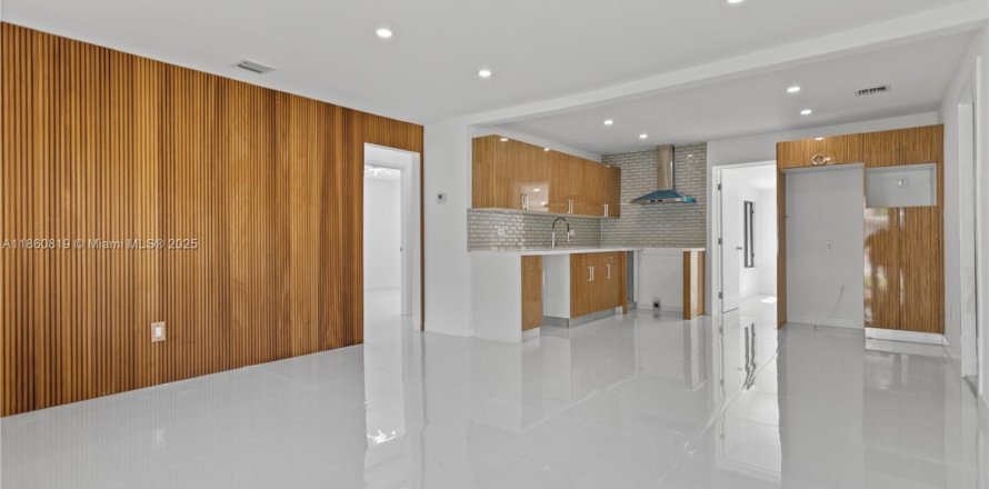 Casa en Fort Lauderdale, Florida 3 dormitorios, 134.71 m2 № 1892198
