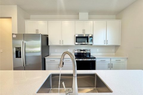 Casa en alquiler en Lake Wales, Florida, 3 dormitorios, 159.79 m2 № 1883420 - foto 6