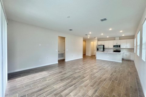 Casa en alquiler en Lake Wales, Florida, 3 dormitorios, 159.79 m2 № 1883420 - foto 8