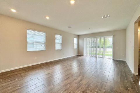 Casa en alquiler en Lake Wales, Florida, 3 dormitorios, 159.79 m2 № 1883420 - foto 11