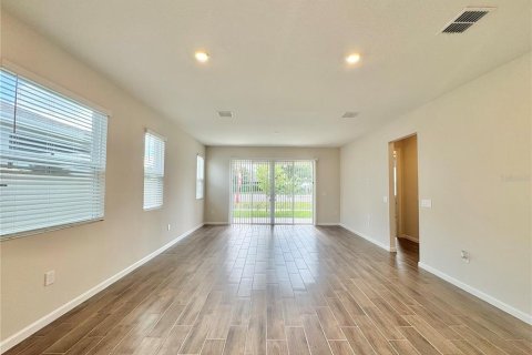 Casa en alquiler en Lake Wales, Florida, 3 dormitorios, 159.79 m2 № 1883420 - foto 12