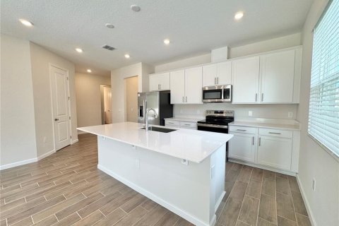 Casa en alquiler en Lake Wales, Florida, 3 dormitorios, 159.79 m2 № 1883420 - foto 4