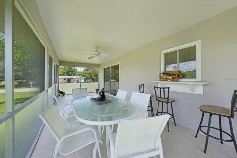 House in Port Charlotte, Florida 3 bedrooms, 155.89 sq.m. № 1773791 - photo 29