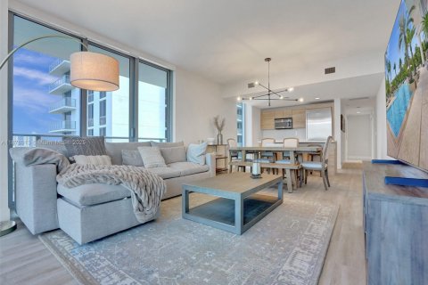 Снять в аренду кондоминиум в Норт-Майами-Бич, Флорида 3 спальни, 144.65м2, № 1977619 - фото 26