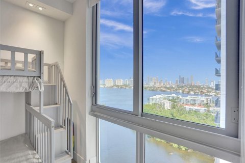 Снять в аренду кондоминиум в Норт-Майами-Бич, Флорида 3 спальни, 144.65м2, № 1977619 - фото 7