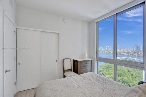 Снять в аренду кондоминиум в Норт-Майами-Бич, Флорида 3 спальни, 144.65м2, № 1977619 - фото 5