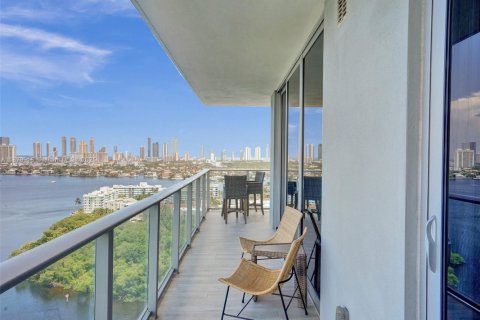 Снять в аренду кондоминиум в Норт-Майами-Бич, Флорида 3 спальни, 144.65м2, № 1977619 - фото 17