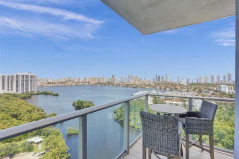 Снять в аренду кондоминиум в Норт-Майами-Бич, Флорида 3 спальни, 144.65м2, № 1977619 - фото 20