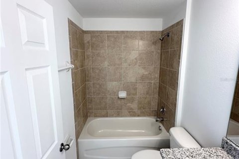 House in Palm Coast, Florida 3 bedrooms, 148.64 sq.m. № 1720306 - photo 30