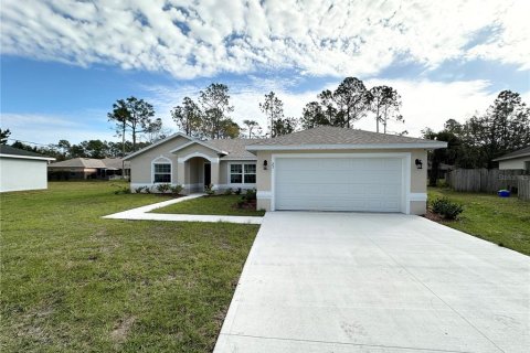 House in Palm Coast, Florida 3 bedrooms, 148.64 sq.m. № 1720306 - photo 2