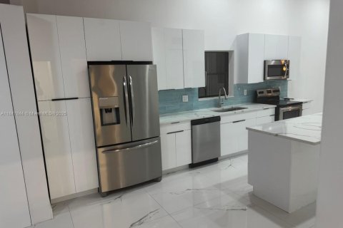 Casa en venta en Hallandale Beach, Florida, 3 dormitorios, 156.08 m2 № 1849073 - foto 5