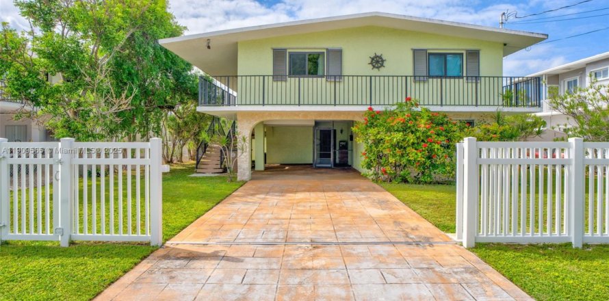 Villa ou maison à Key Largo, Floride 3 chambres, 171.87 m2 № 1965018