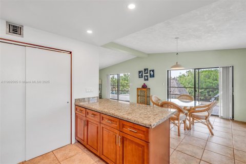 Villa ou maison à vendre à Key Largo, Floride: 3 chambres, 171.87 m2 № 1965018 - photo 10