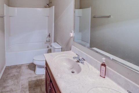 House in Bartow, Florida 4 bedrooms, 270.07 sq.m. № 1566820 - photo 21