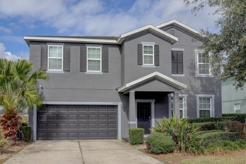 House in Bartow, Florida 4 bedrooms, 270.07 sq.m. № 1566820 - photo 1