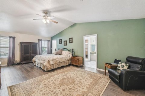 House in New Port Richey, Florida 3 bedrooms, 228.45 sq.m. № 1842020 - photo 26