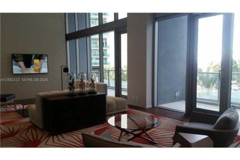 Condo in Miami, Florida  № 2382646 - photo 11