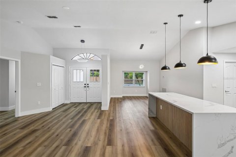 Купить виллу или дом в Клируотер, Флорида 7 комнат, 229.47м2, № 2321662 - фото 5