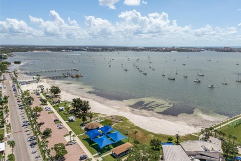 Casa en venta en Gulfport, Florida, 3 dormitorios, 108.88 m2 № 2377959 - foto 17