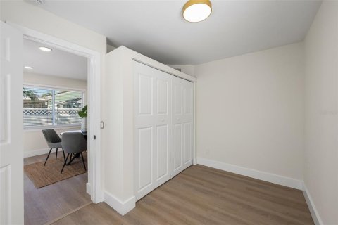 Casa en venta en Gulfport, Florida, 3 dormitorios, 108.88 m2 № 2377959 - foto 12