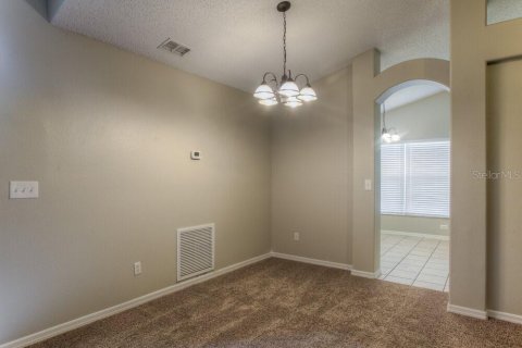 Casa en alquiler en Oviedo, Florida, 3 dormitorios, 144.28 m2 № 1886178 - foto 2