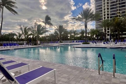 Condominio en venta en St. Lucie, Florida, 1 dormitorio, 64.01 m2 № 1964655 - foto 25