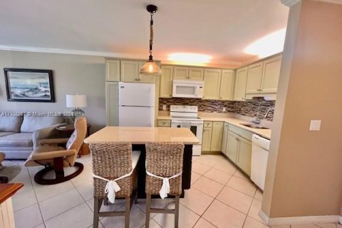 Condominio en venta en St. Lucie, Florida, 1 dormitorio, 64.01 m2 № 1964655 - foto 10