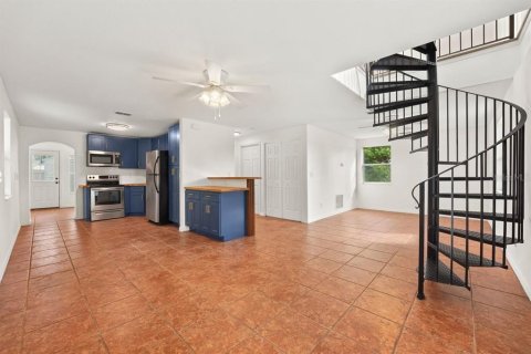 Villa ou maison à vendre à Ormond Beach, Floride: 3 chambres, 212.56 m2 № 2414922 - photo 3