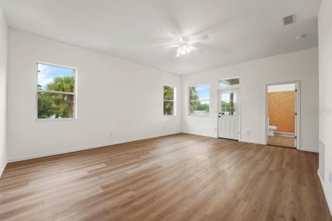 Villa ou maison à vendre à Ormond Beach, Floride: 3 chambres, 212.56 m2 № 2414922 - photo 15