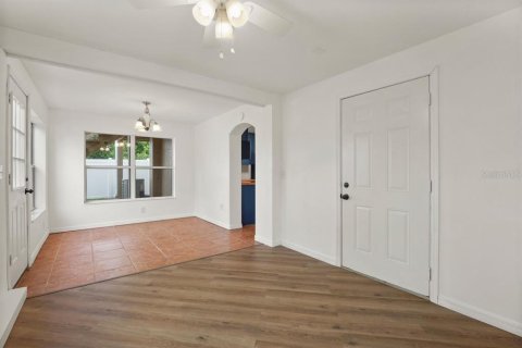 Villa ou maison à vendre à Ormond Beach, Floride: 3 chambres, 212.56 m2 № 2414922 - photo 8