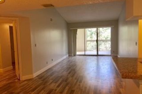 Condo à Coral Springs, Floride, 2 chambres  № 2288953