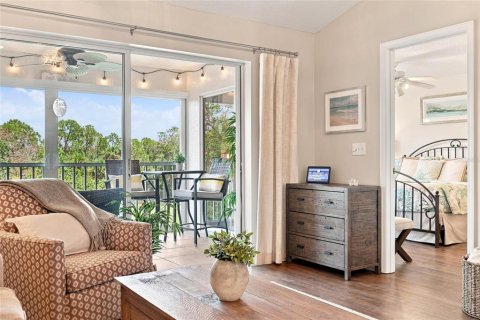Condo in Sarasota, Florida, 2 bedrooms  № 2314665 - photo 10