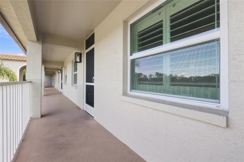 Condo in Sarasota, Florida, 2 bedrooms  № 2314665 - photo 5