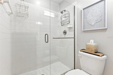 Condo in Sarasota, Florida, 2 bedrooms  № 2314665 - photo 28