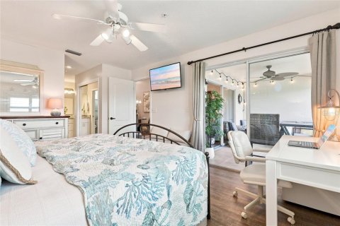Condo in Sarasota, Florida, 2 bedrooms  № 2314665 - photo 23