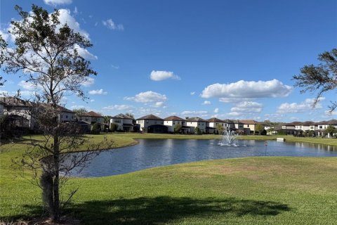 Casa en venta en Winter Park, Florida, 4 dormitorios, 240.52 m2 № 2120274 - foto 2