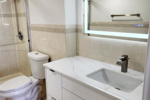 Copropriété à louer à North Miami Beach, Floride: 1 chambre, 74.32 m2 № 1801049 - photo 11