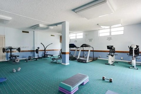 Copropriété à louer à North Miami Beach, Floride: 1 chambre, 74.32 m2 № 1801049 - photo 17