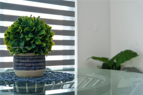 Casa en alquiler en Cutler Bay, Florida, 2 dormitorios, 109.9 m2 № 2060029 - foto 11