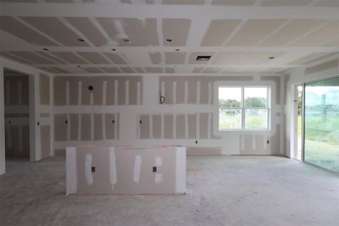 House in Zellwood, Florida 5 bedrooms, 354.7 sq.m. № 2403695 - photo 16